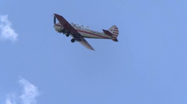 MOSCOW REJON, CHERNOE HAVA 22 Mayıs 2021: Uçak yak-52 Gökyüzü havacılık festivali, teori ve uygulama.