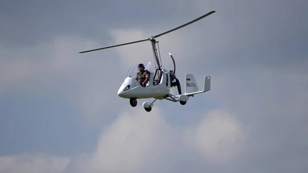 러시아 Airfield 2021 Gyroplane Gyro Classic Demonstration Flight Sky Aviation — 스톡 사진