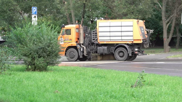 Moskou Oktober Stad Straat Werkt Een Gieter Oktober 2018 Moskou — Stockfoto