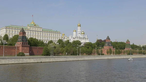 Soleado Día Verano Moscow Río Bahía Kremlin — Foto de Stock