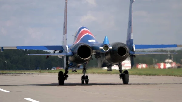 Kubinka Russland Mai 2021 Kunstflugteams Russische Ritter Flugzeugen Strizhi Aerobatic — Stockfoto