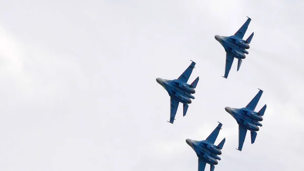 Moscú Rusia Zhukovsky Airfield Julio 2021 Equipos Acrobáticos Caballeros Rusos —  Fotos de Stock