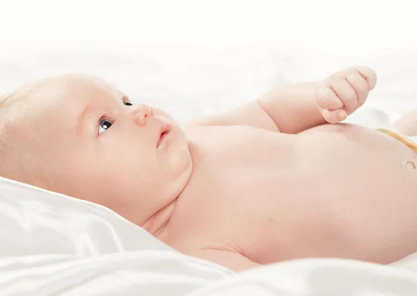 Close up de bebê bonito menina — Fotografia de Stock