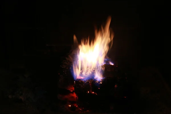 燃烧的壁炉 — 图库照片