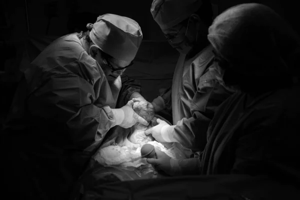 Cesarean Section Operation Process Child Closeup — Stockfoto