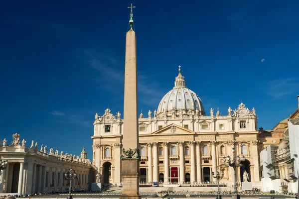 St peter's square in rome, Italië — Stockfoto