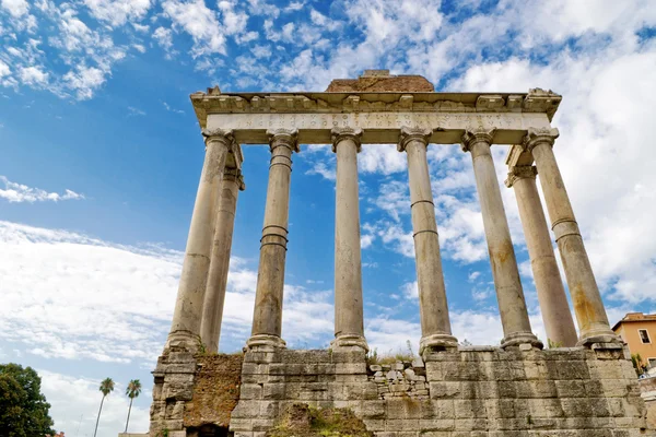 Templul lui Saturn în Forumul Roman din Roma, Italia — Fotografie, imagine de stoc