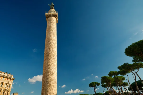 Coluna de Trajano em Roma, Itália — Fotografia de Stock