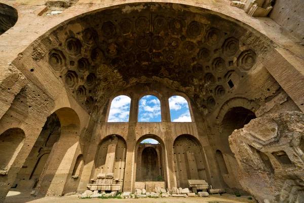 Bazilica lui Maxentius și Constantin din Roma — Fotografie, imagine de stoc