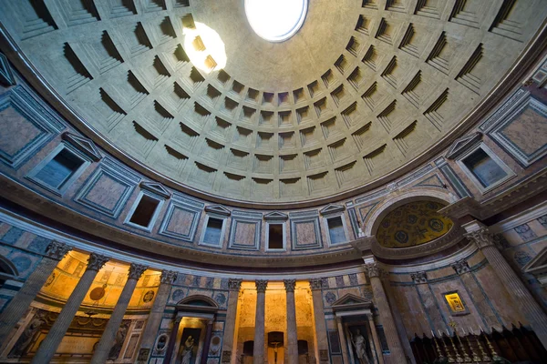 Dentro del Panteón, Roma, Italia — Foto de Stock