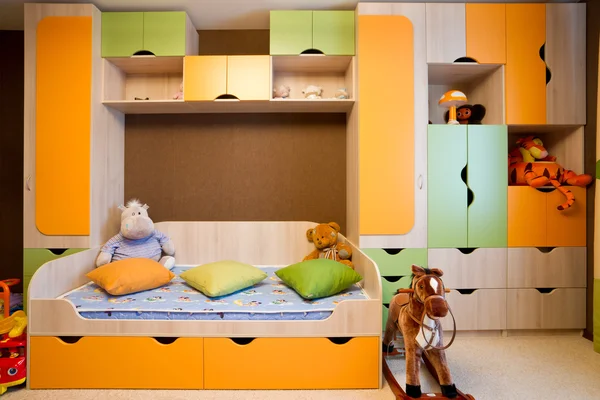 Een prachtige moderne kinderkamer — Stockfoto