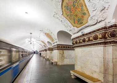 tren, metro istasyonu kievskaya, Moskova, Rusya