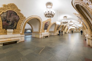 Moskova, Rusya 'daki Kievskaya metro istasyonu.