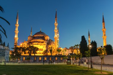 Görünüm akşam Sultanahmet Camii İstanbul, Türkiye
