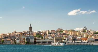 Cityscape galata Kulesi istanbul'da golden horn üzerinde