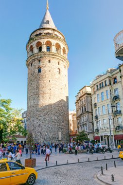 Tarih 26 Mayıs 2013 yılında istanbul galata Kulesi gelen turist
