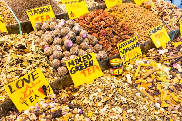 Special tea for love and sex at the Grand Bazaar in Istanbul, Tu — Stock Photo, Image