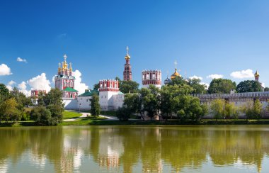 Moskova 'daki Novodevichy Manastırı