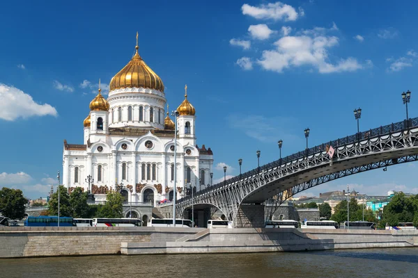 Katedralen Kristus Frälsaren och patriarshy bron i mos — Stockfoto