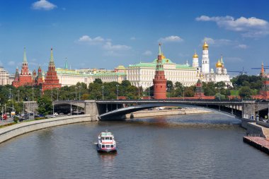 Moskova kremlin ve Moskova Nehri manzarası