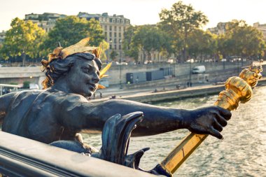 Alexandre III Paris Köprüsü