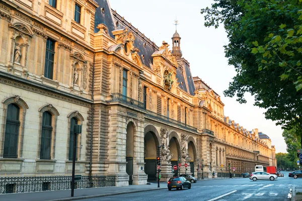 L'esterno del Louvre — Foto Stock