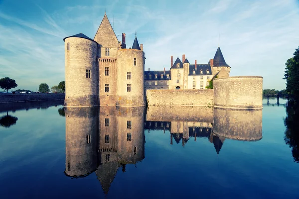 Het kasteel van sully-sur-loire, Frankrijk — Stockfoto