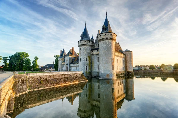Chateau Сюллі сюр Луар, Франції — стокове фото