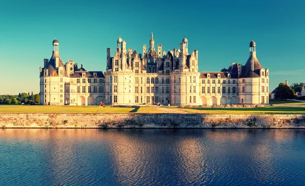 Kraliyet chateau de chambord gün batımında, Fransa