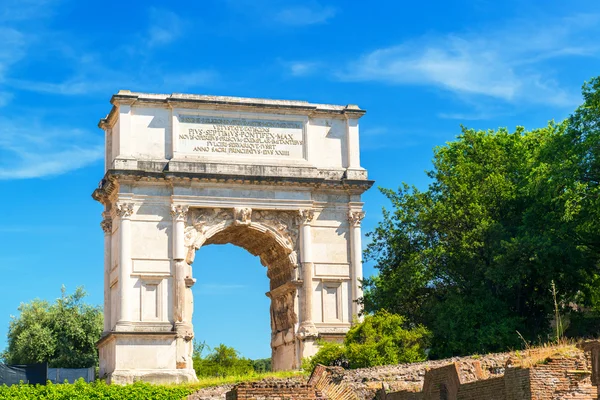 拱的提图斯在古罗马广场，罗马 — 图库照片