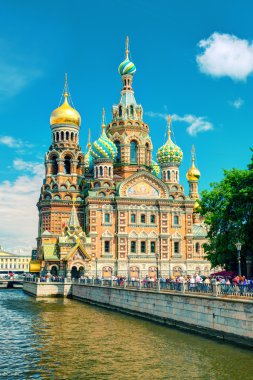 Aziz Petersburg, Rusya 'da Kan Döken Kurtarıcı Kilisesi