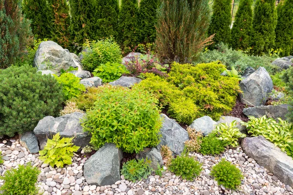 Natural landscaping in home garden — Stock Image Natural landscaping in home garden Royalty Free Stock Images