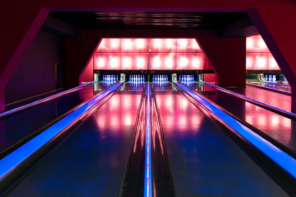 Moderní luxusní bowling — Stock fotografie