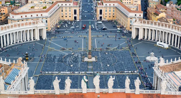 Piazza San Pietro in Cidade do Vaticano, Itália — Fotografia de Stock