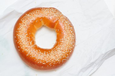 haşhaş tohumu ve susamlı simit