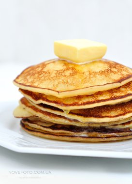 Tereyağlı krep yığını