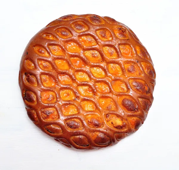 Вишневый пирог с джемом и маком — стоковое фото
