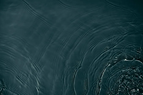 Negro transparente transparente agua calma textura superficial Imagen de archivo