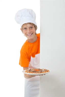 çocuk onun pizza pişirme becerilerini gösterilen