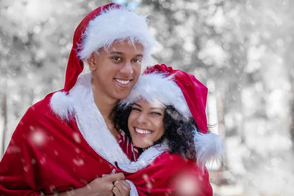 Gelukkige Mensen Verliefd Kerstmis Stockfoto