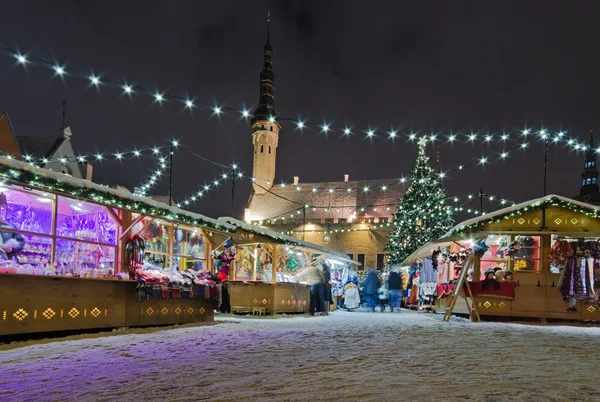 O mercado de Natal em tallinn — Fotografia de Stock