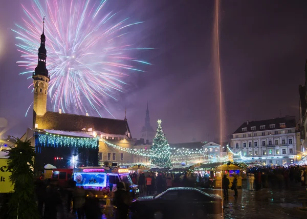 Los fuegos artificiales de Año Nuevo en Tallin — Foto de Stock