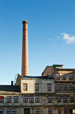 Baca üzerinde eski Sanayi İnşaat kuleler