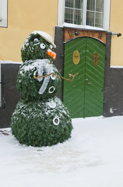 Calle de Old Riga en el día de nieve antes de Navidad —  Fotos de Stock