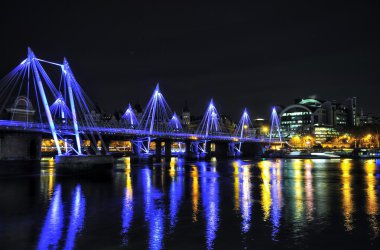 Londra...gece ve gündüz