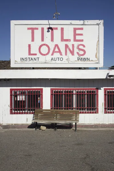 Out of business title loan office — Stock Photo, Image