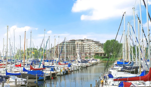 Boats at the marina Huizen. Netherlands — Stock Photo, Image