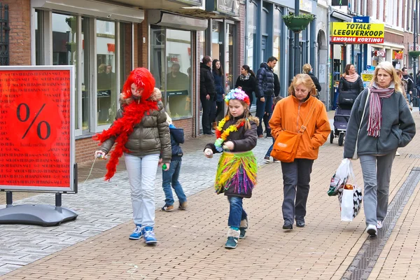 Årlig vinterkarnevalet i Gorinchem. 9. februar 2013, The Nethe – stockfoto