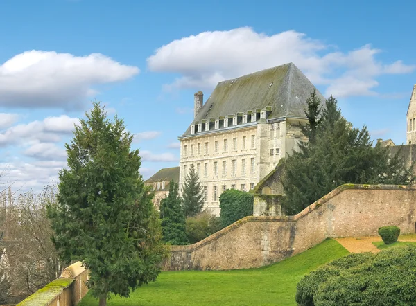 Antigua mansión en Chartres. Francia — Foto de Stock