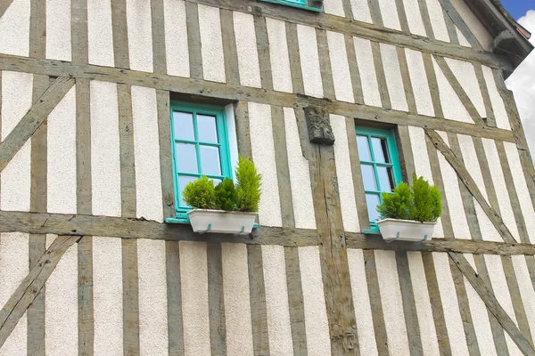 Facade of old house in Chartres. France — Stock Photo, Image
